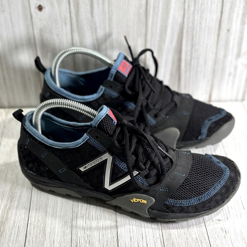 New Balance Womens Minimus Barefoot Black Blue Running Shoe Size 9 WT10BL Vibram